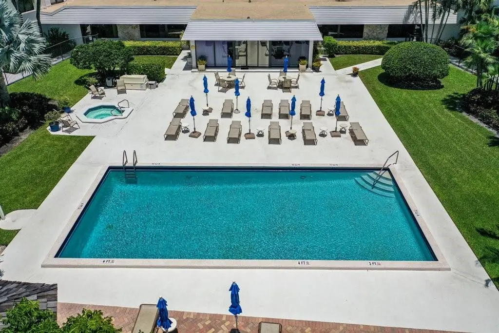 Photo 3 at 3545 S Ocean Boulevard 107, Palm Beach