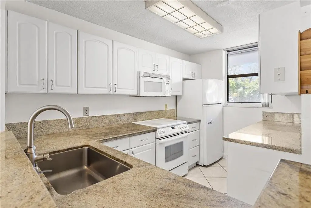 Photo 4 at 3545 S Ocean Boulevard 107, Palm Beach