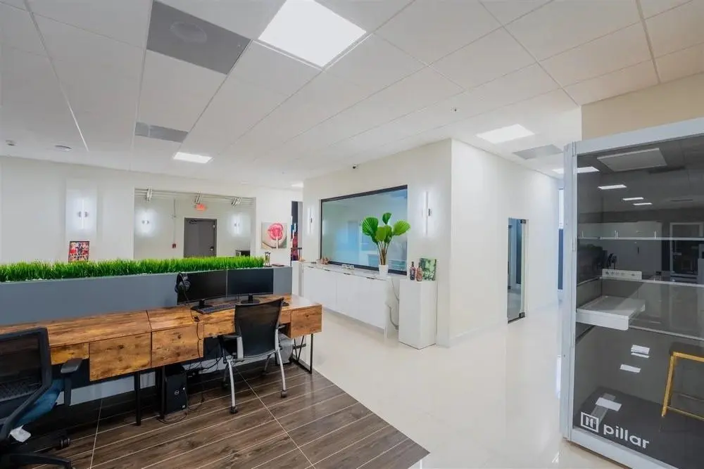 Photo 5 at 325 SW 26th Street, Fort Lauderdale