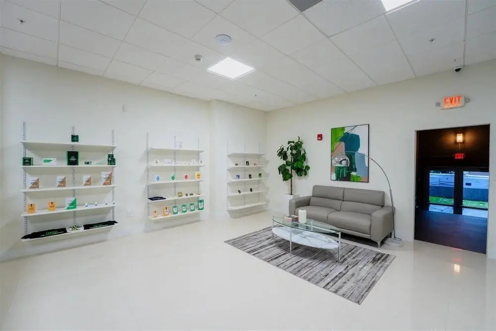 Photo 9 at 325 SW 26th Street, Fort Lauderdale