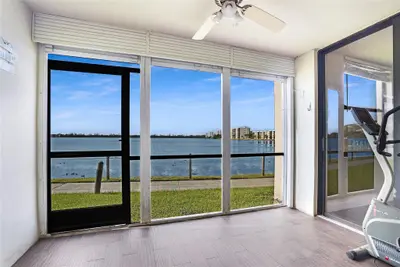 109 Lake Emerald Drive 110, Oakland Park – Condominium for rent
