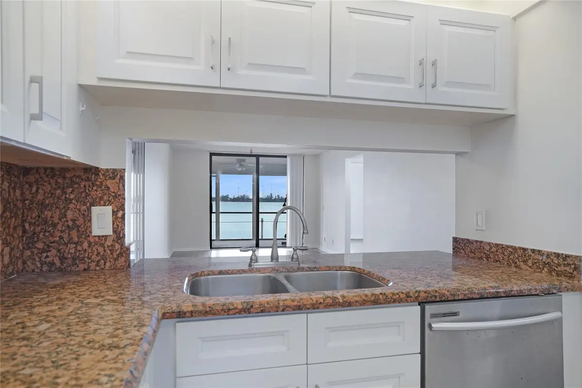 Photo 4 at 109 Lake Emerald Drive 110, Oakland Park