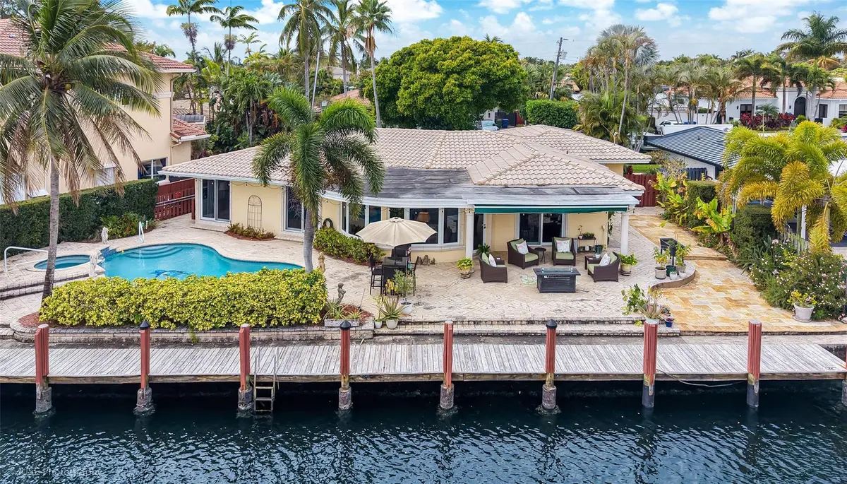 Photo 1 at 2108 NE 18th Avenue, Wilton Manors