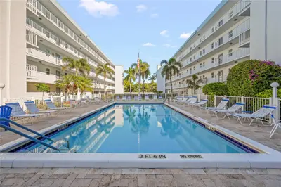 4629 Poinciana Street 209, Lauderdale-By-The-Sea – sold