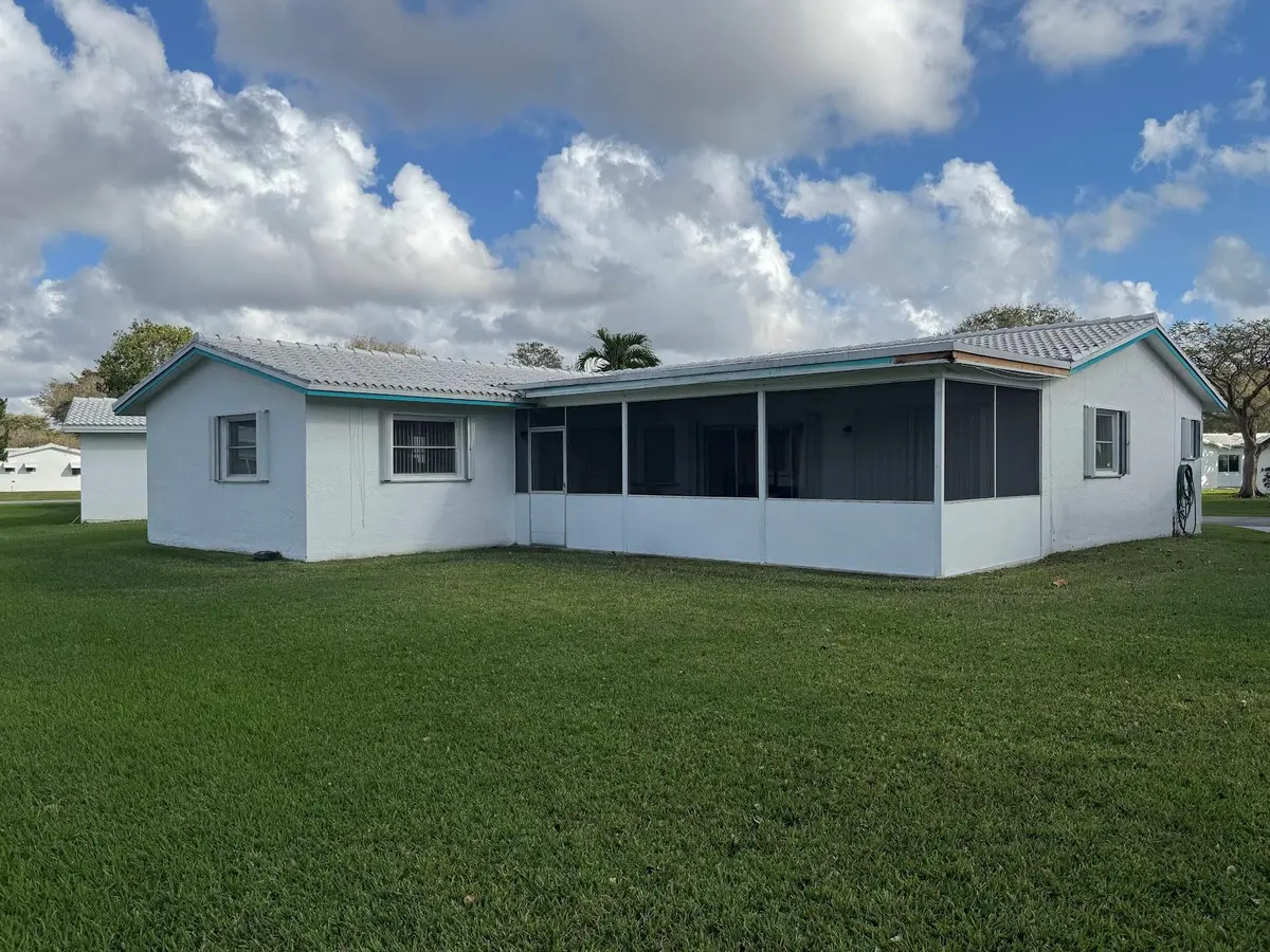 Photo 5 at 9021 NW 15th Place, Plantation