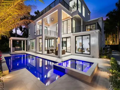111 Fiesta Way, Fort Lauderdale – Single Family Residence for sale