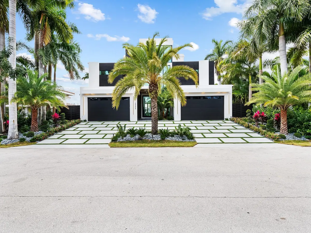 Photo 6 at 111 Fiesta Way, Fort Lauderdale
