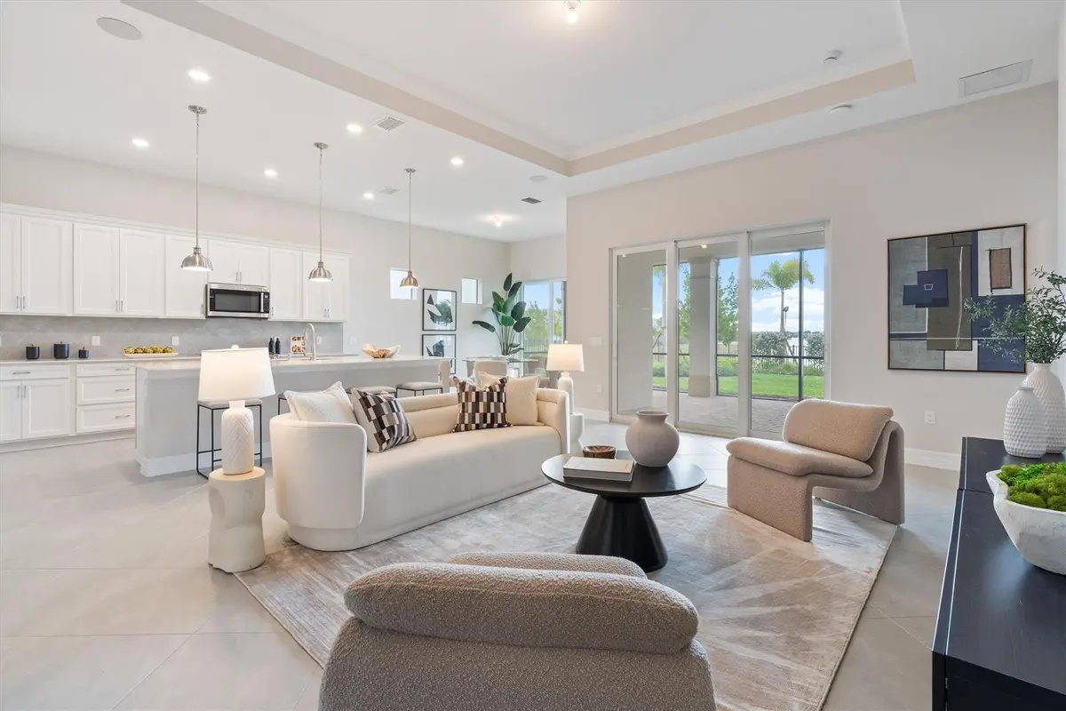 Photo 4 at 10390 Northbrook Circle, Palm Beach Gardens