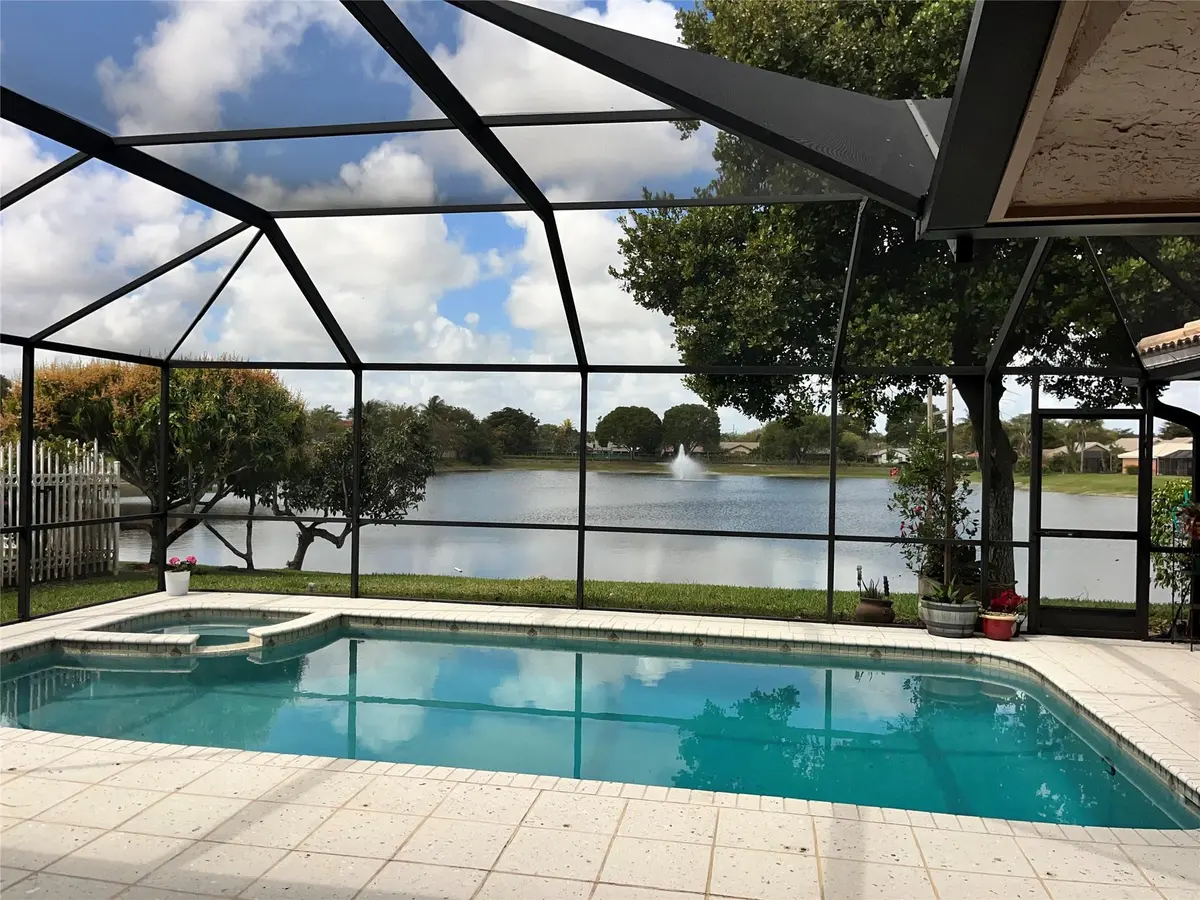 Photo 5 at 5338 NW 60th Drive, Coral Springs