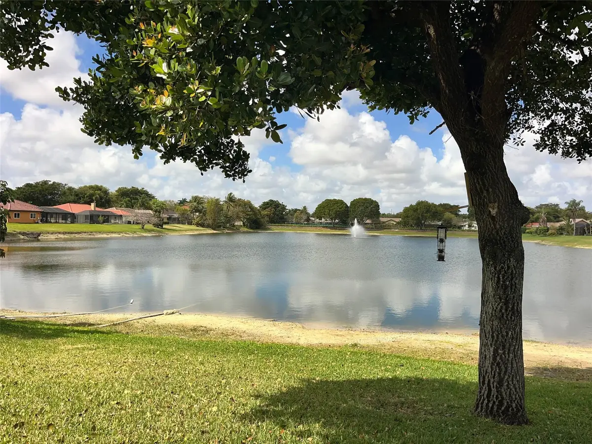 Photo 6 at 5338 NW 60th Drive, Coral Springs