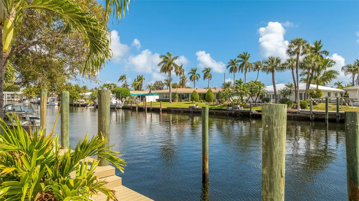 Photo 8 at 360 SE 5th Avenue, Pompano Beach