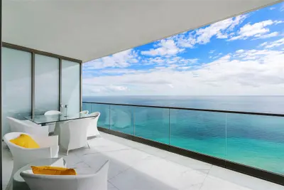 18975 Collins Avenue 3401, Sunny Isles Beach – sold