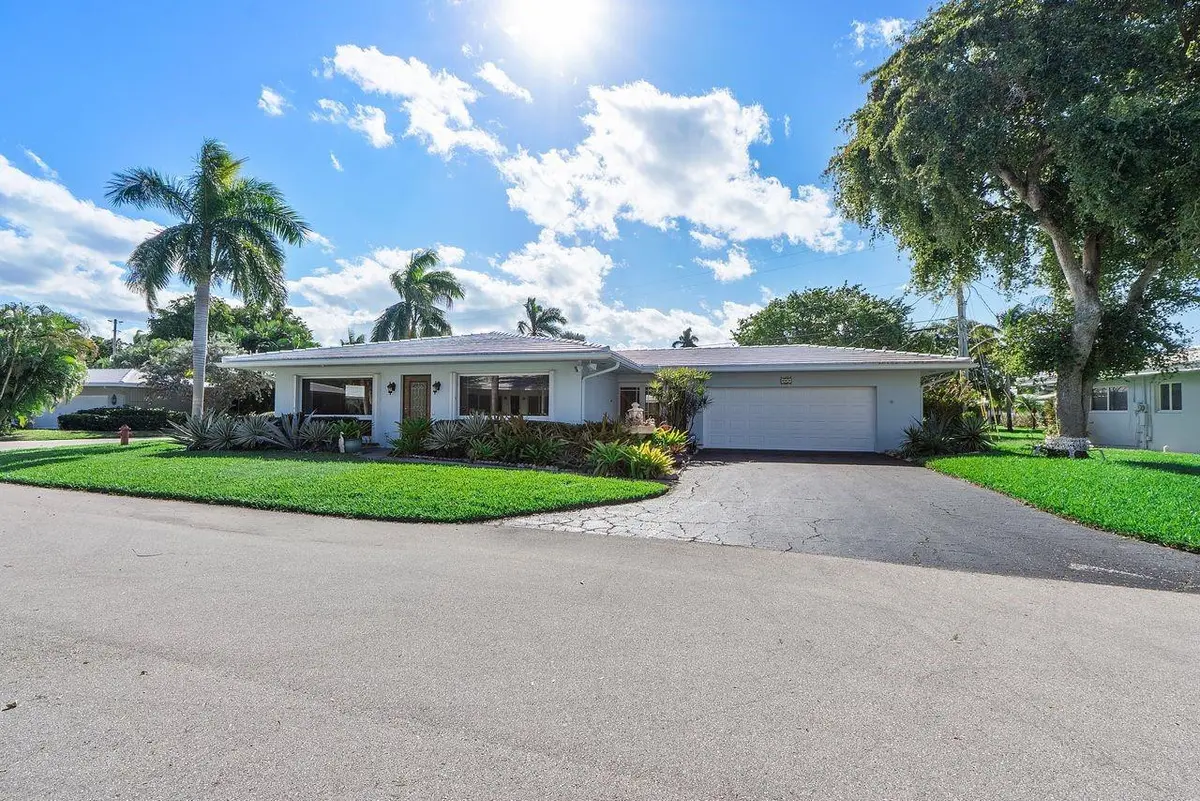 Corner lot at 1431 S Ocean Boulevard 87, Lauderdale-By-The-Sea