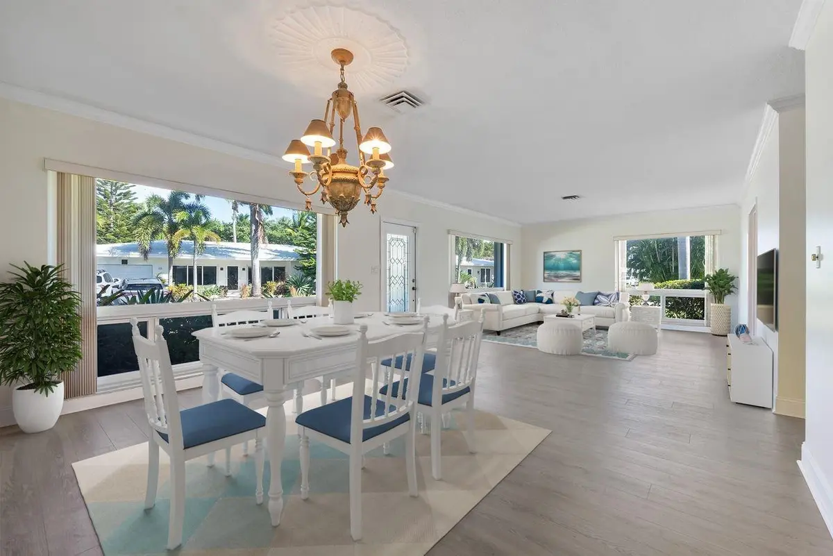 Living Room/Dining room at 1431 S Ocean Boulevard 87, Lauderdale-By-The-Sea