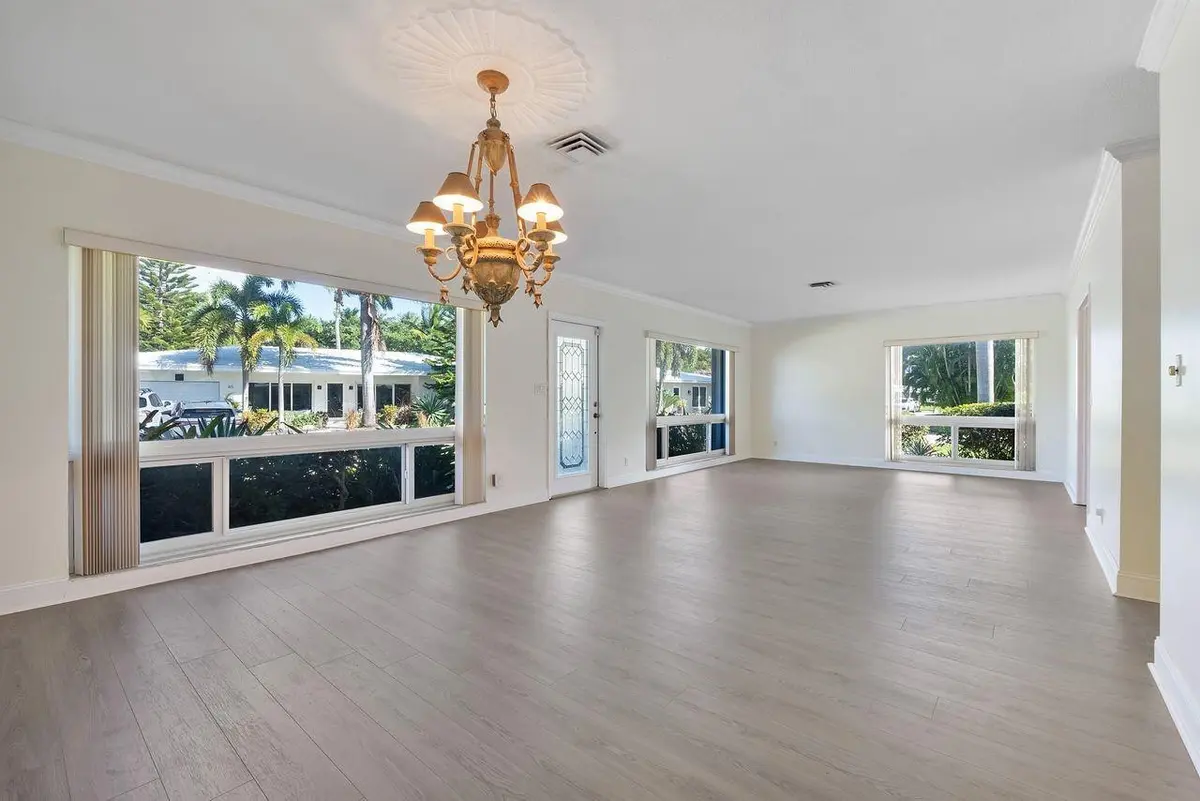 Living/Dining at 1431 S Ocean Boulevard 87, Lauderdale-By-The-Sea