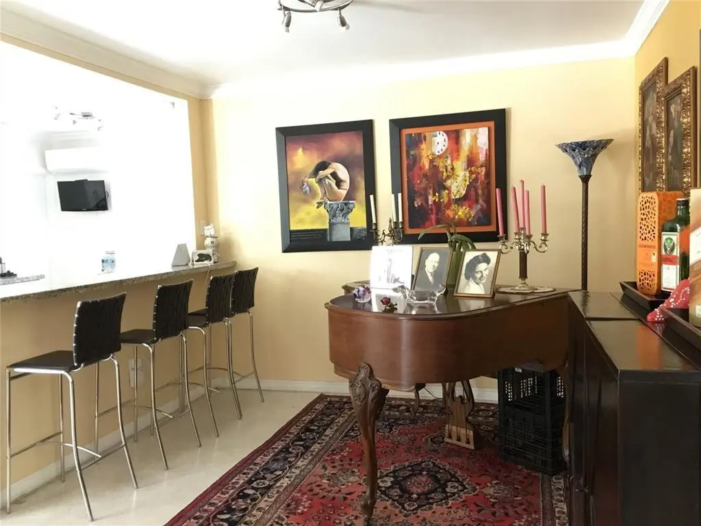 Photo 5 at 1250 Arthur Street, Hollywood
