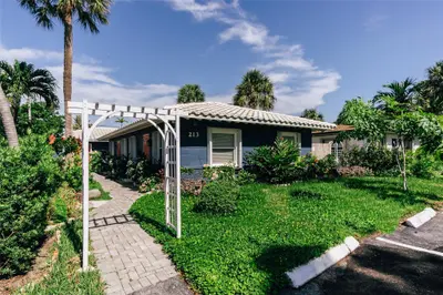 213 Hibiscus Avenue, Pompano Beach – Quadruplex for sale