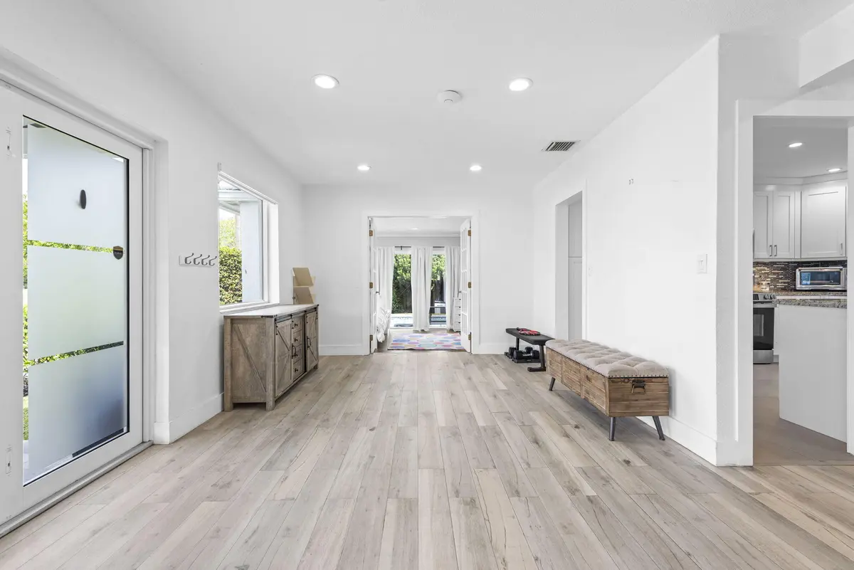 3-web-or-mls-_BWP5809 at 409 N 14th Avenue, Hollywood
