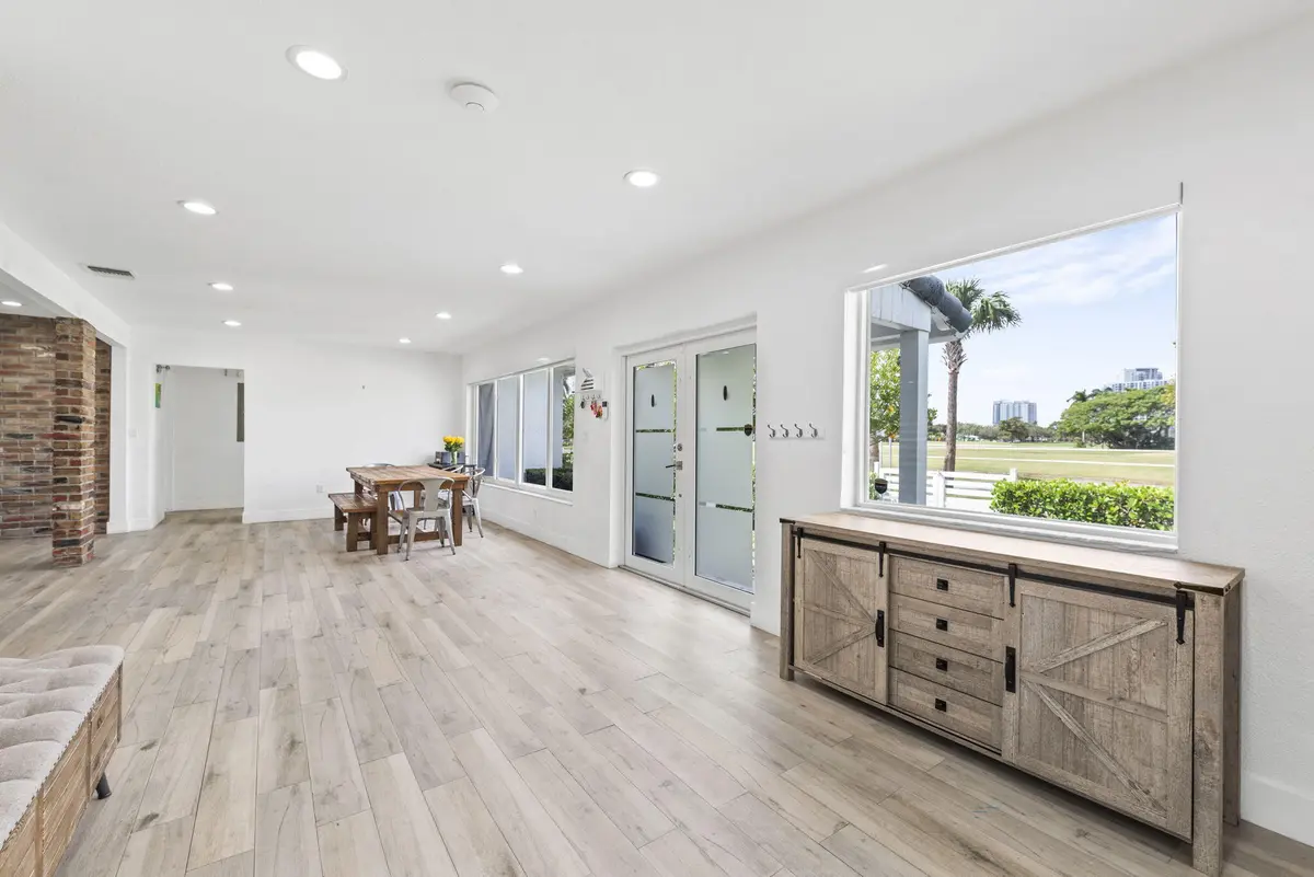 4-web-or-mls-_BWP5812 at 409 N 14th Avenue, Hollywood