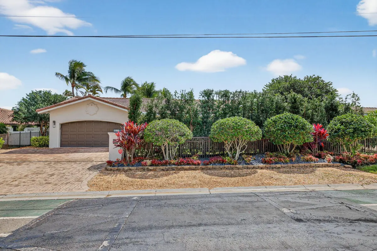 6-web-or-mls-B699A0146 at 2760 NE 55th Street, Fort Lauderdale