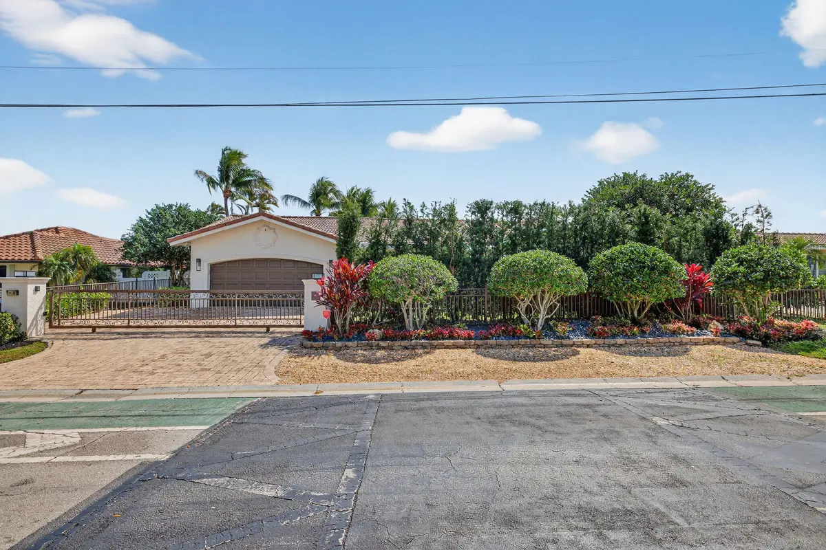 3-web-or-mls-B699A0188 at 2760 NE 55th Street, Fort Lauderdale