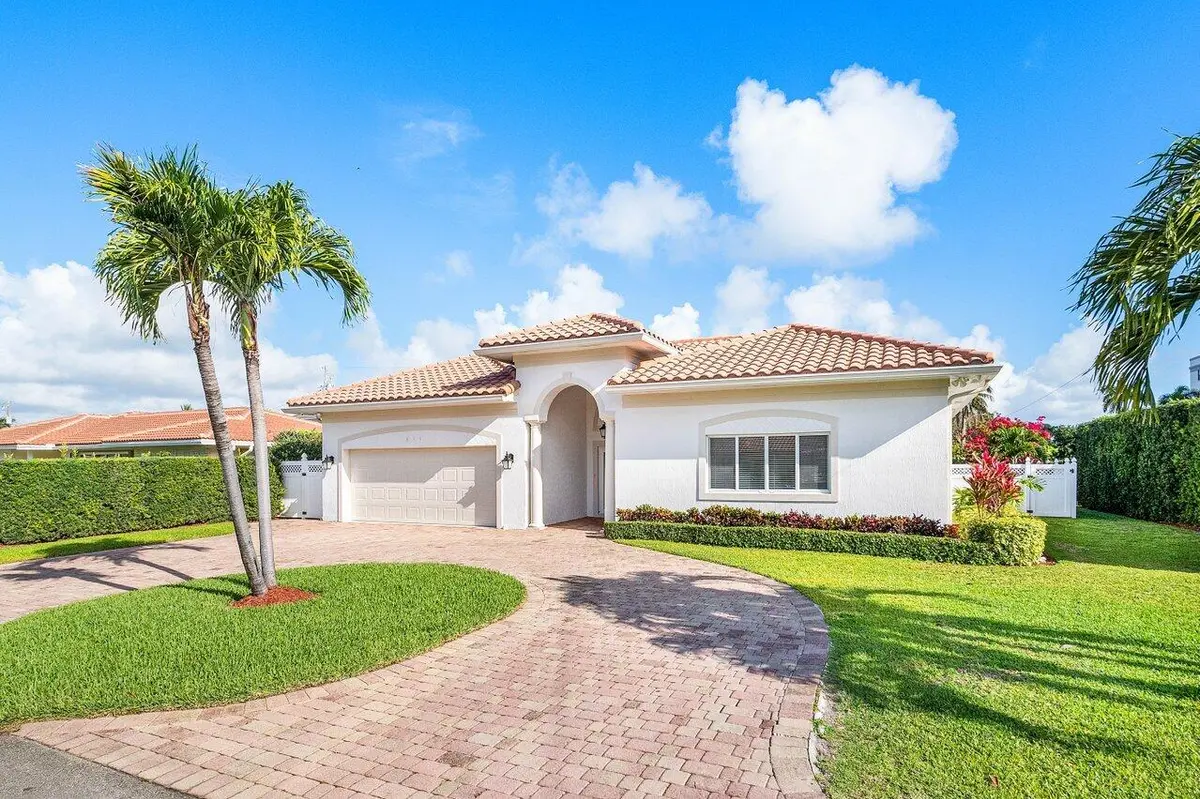 002-899GranadaDrive-BocaRaton-FL-33432-S at 899 S Granada Drive, Boca Raton