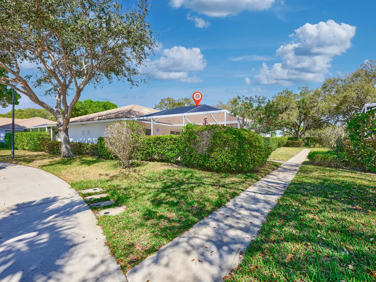 Front of Home at 2903 Pin Oak Court, Palm Beach Gardens
