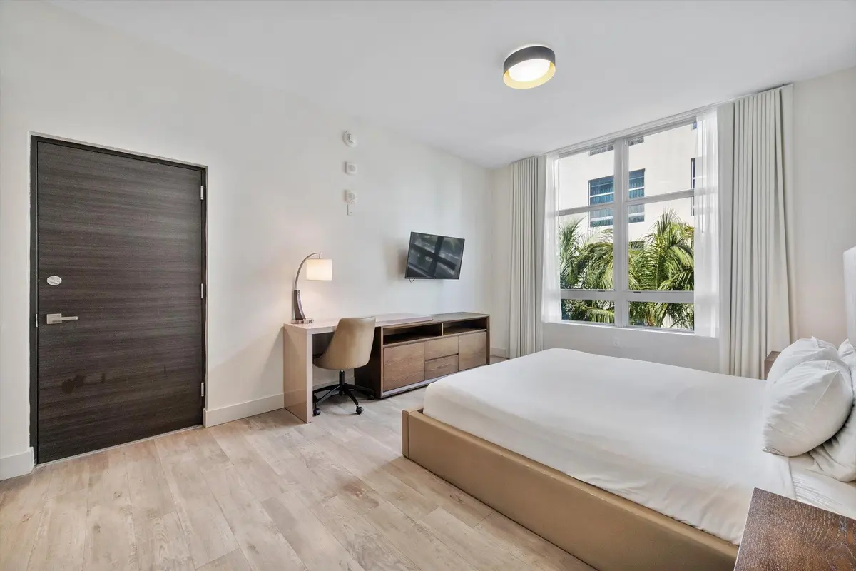 04-777 N ocean Dr Unit S404_004 at 777 N Ocean Drive Unit S404, Hollywood