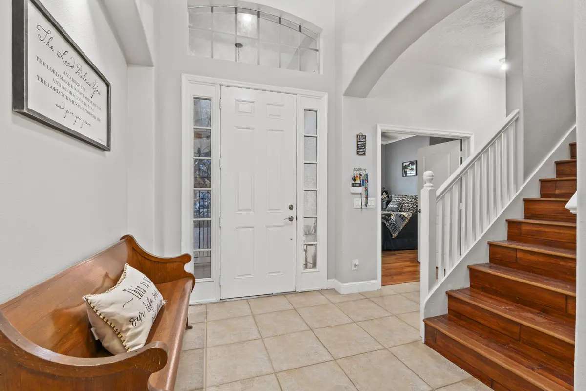 Entry at 2704 Serenity Circle, Fort Pierce