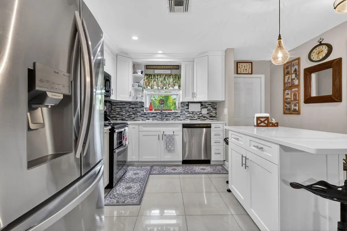 5-web-or-mls-F14A7701 at 5780 Fernley Drive W113, West Palm Beach