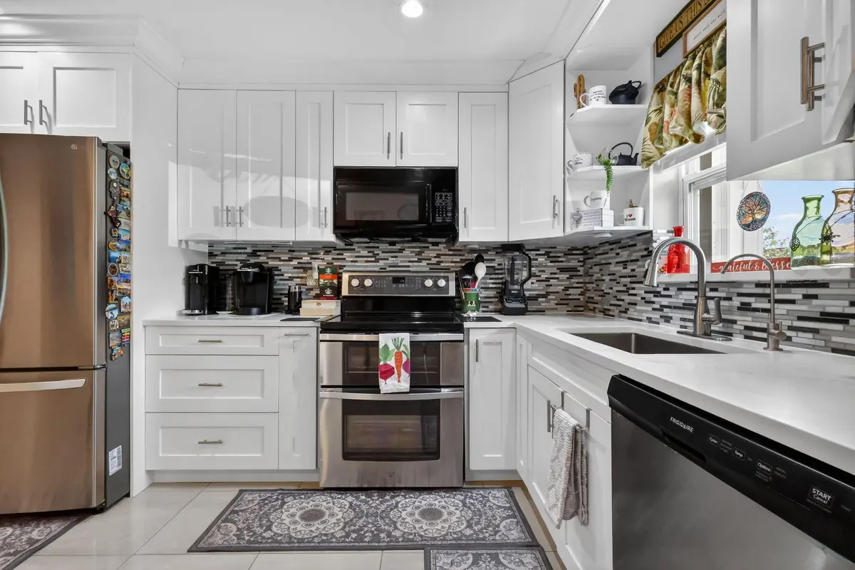 6-web-or-mls-F14A7708 at 5780 Fernley Drive W113, West Palm Beach