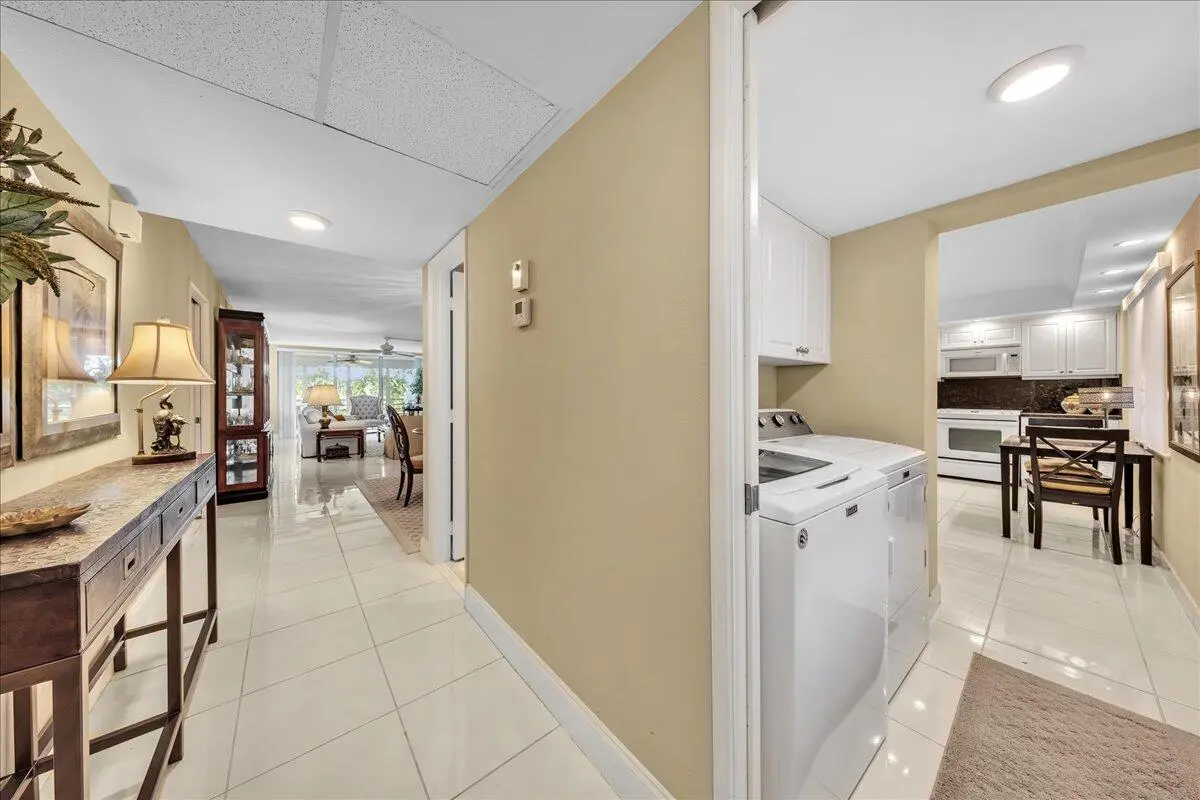 Side by Side Washer and Dryer at 804 Cypress Grove Lane 302, Pompano Beach