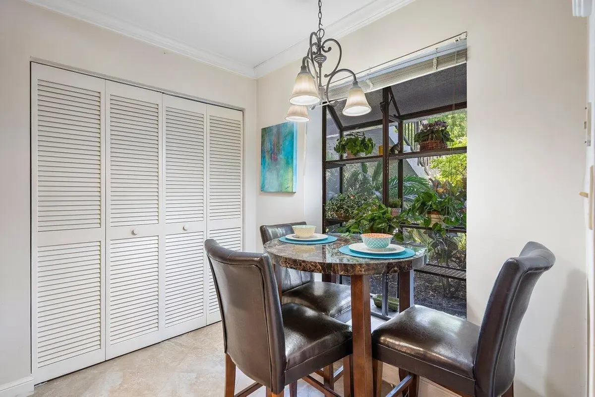 Eat-In Kitchen at 5020 Golfview Court 1415, Delray Beach