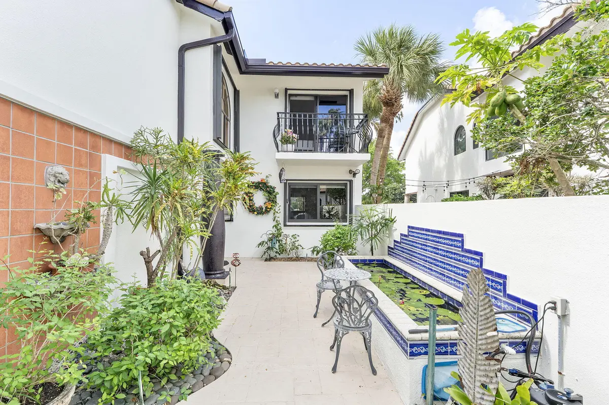 Entrance at 6534 Via Rosa, Boca Raton