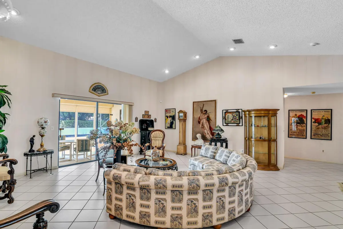 DW 2660 Riviera Dr Delray Beach --5 at 2660 Riviera Drive, Delray Beach