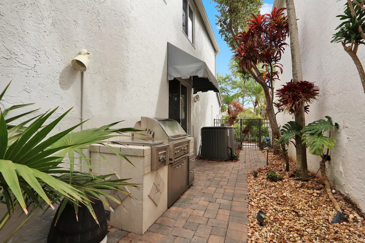 04_Image_4_mls at 2063 Cezanne Road, West Palm Beach
