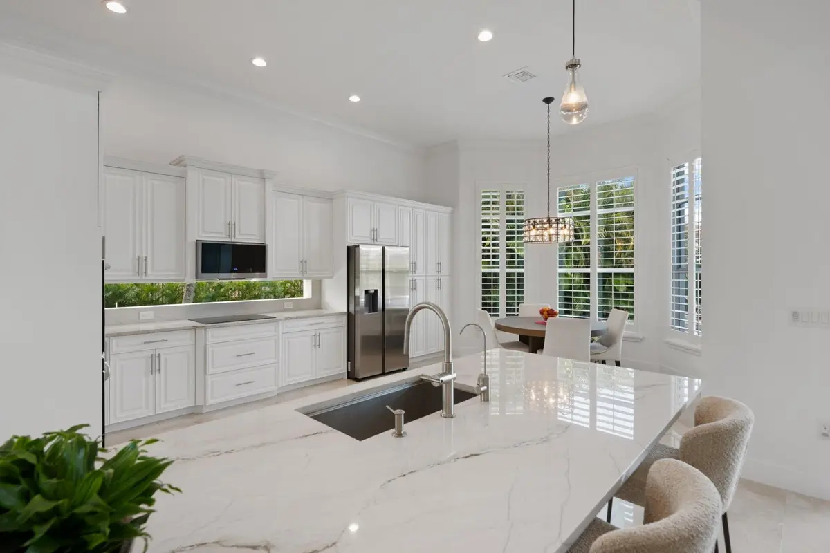 Updated Kitchen at 11912 Fox Hill Circle, Boynton Beach