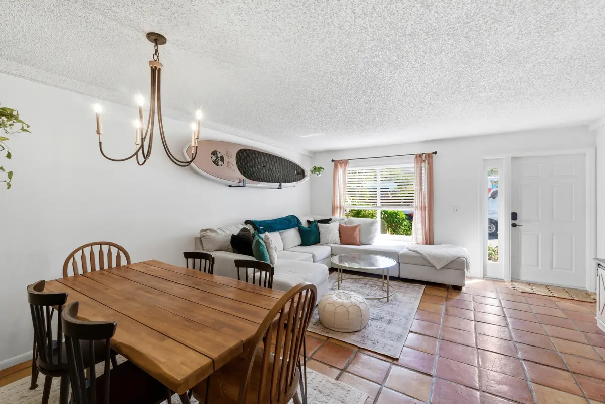 Bright windows at 1917 NE 3rd Street 104, Deerfield Beach