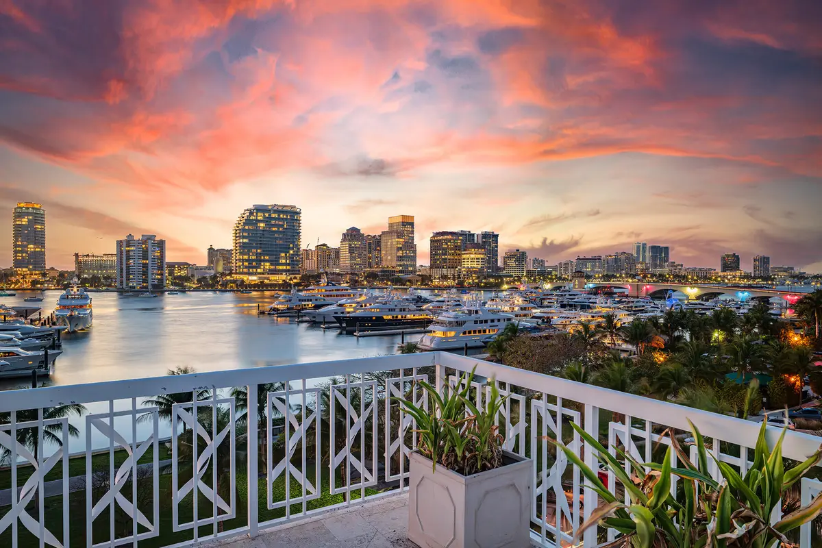 Twilight 2 at 389 S Lake Drive Pha, Palm Beach