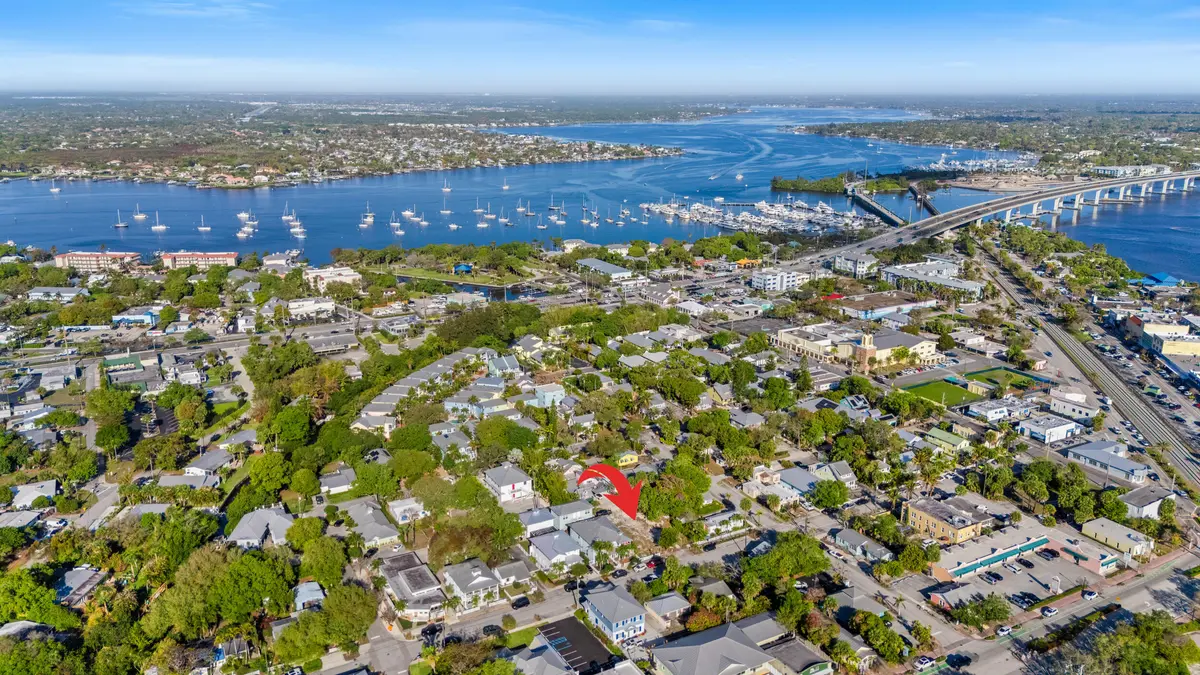 Aerial View at 506 SW Camden Avenue, Stuart