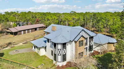 6161 SW 42nd Street, Palm City – Single Family Residence for sale