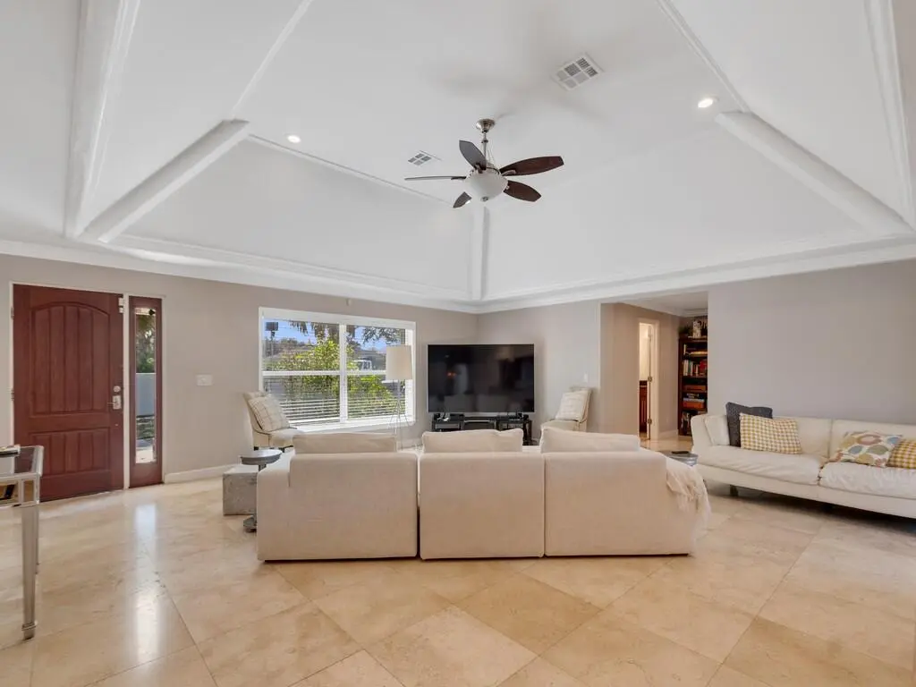Image00010 at 527 E Causeway Boulevard, Vero Beach
