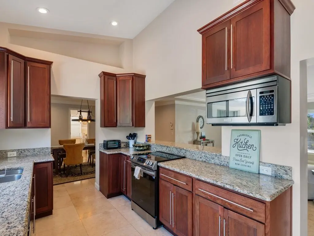 Image00015 at 527 E Causeway Boulevard, Vero Beach