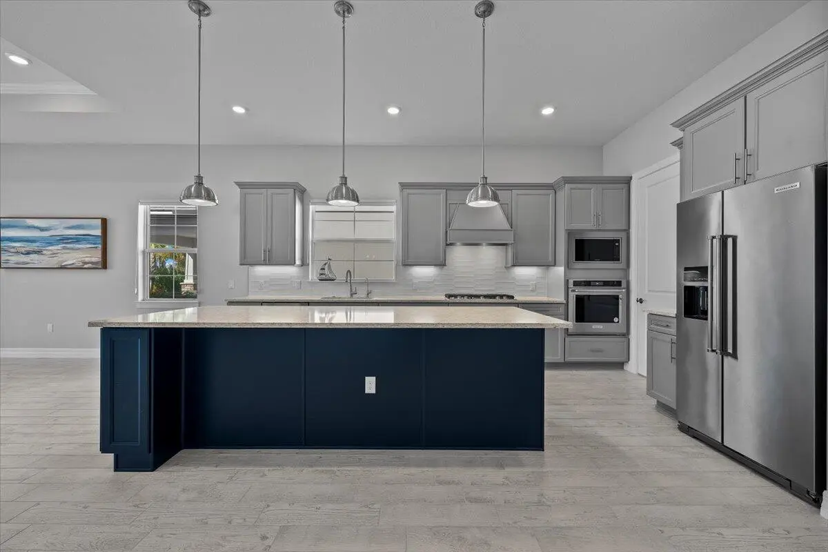 05-LUX_9305 at 10366 Northbrook Circle, Palm Beach Gardens