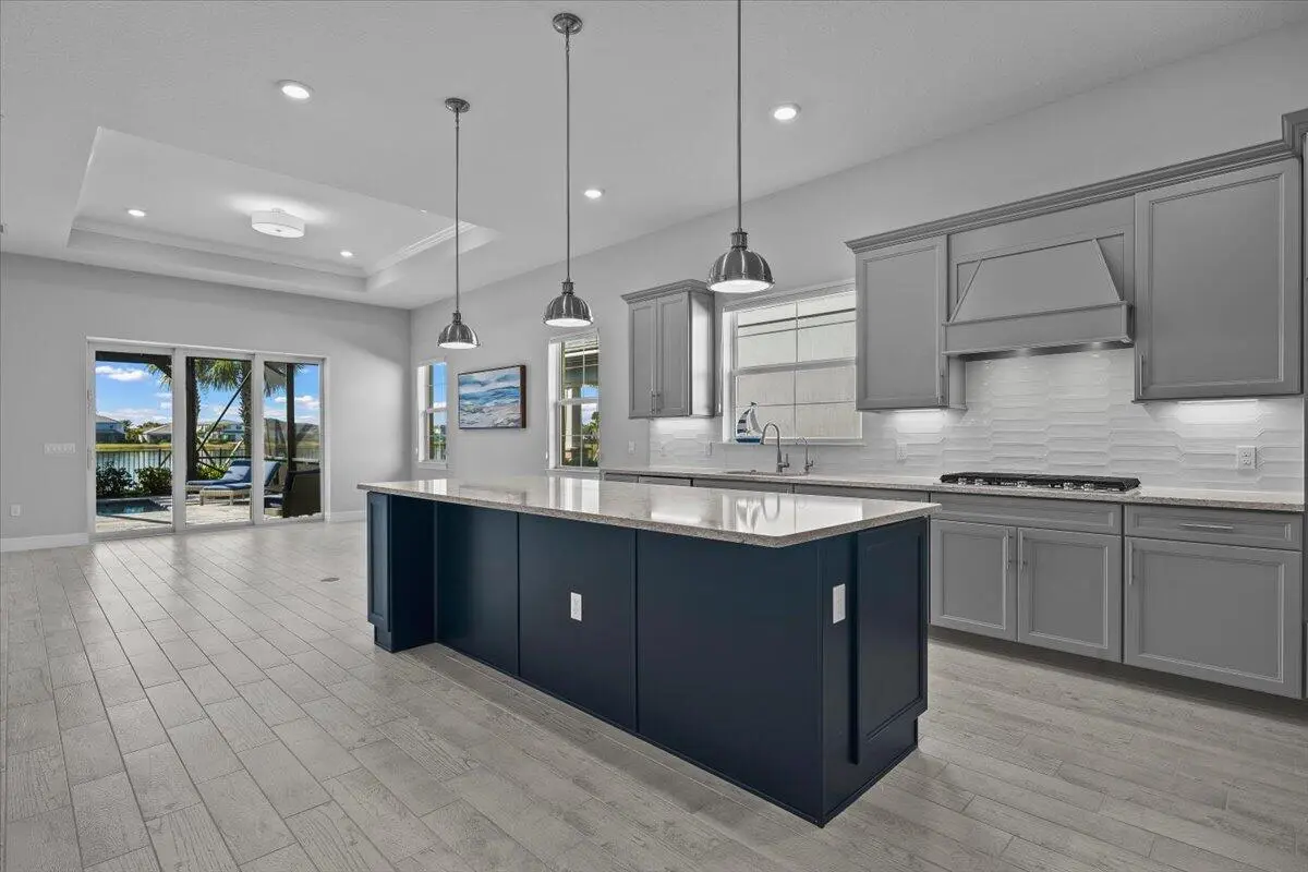 06-LUX_9310 at 10366 Northbrook Circle, Palm Beach Gardens