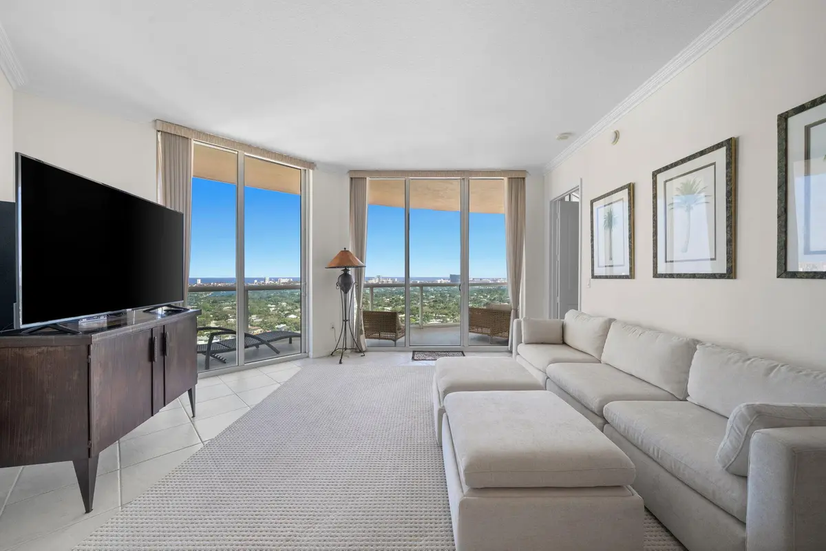 4-web-or-mls-A7R06351 - Copy at 347 N New River Dr Drive 3103, Fort Lauderdale