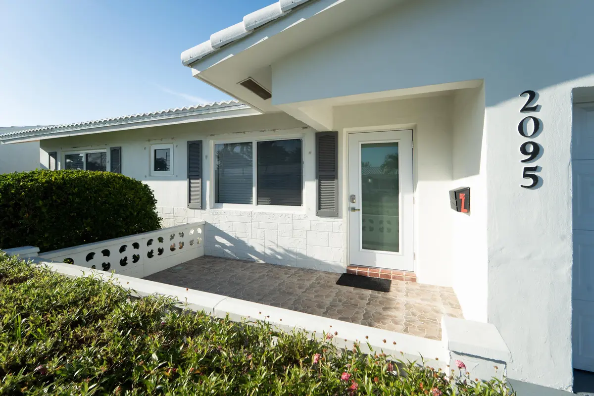 Front Patio at 2095 SW 14 Avenue, Boynton Beach