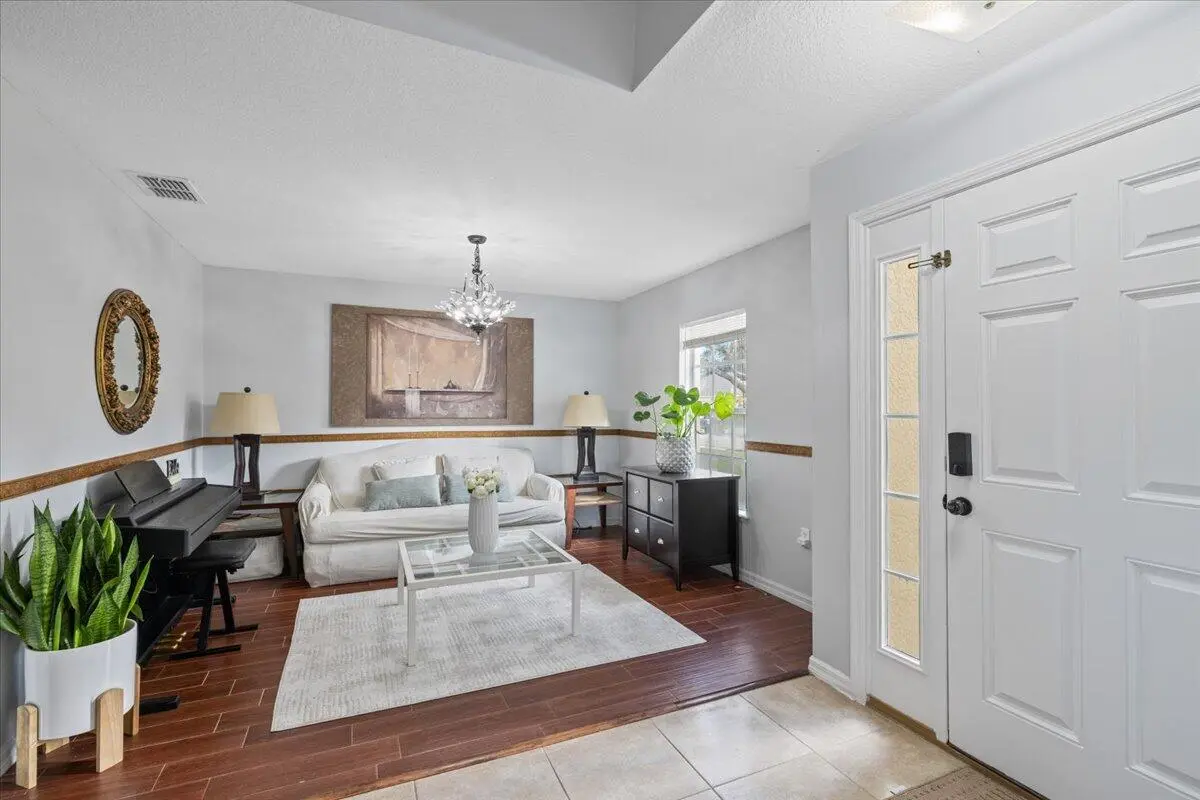 26-0B2A8264 at 6052 Ridge Lake Circle, Vero Beach