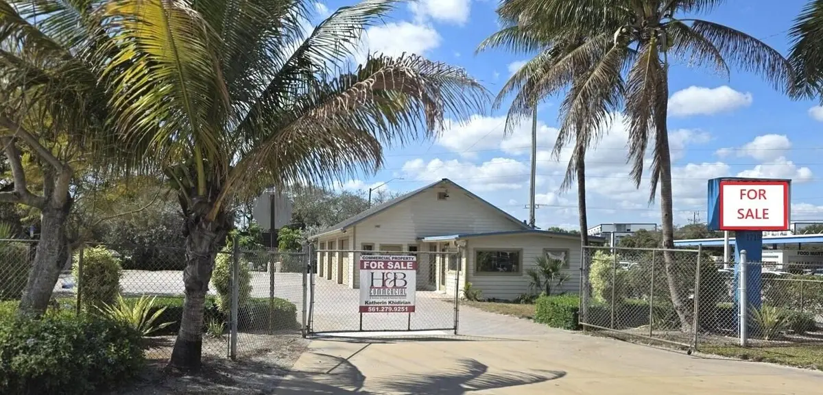 1710 Atlantic Front zoomed in at 1710 W Atlantic Avenue, Delray Beach
