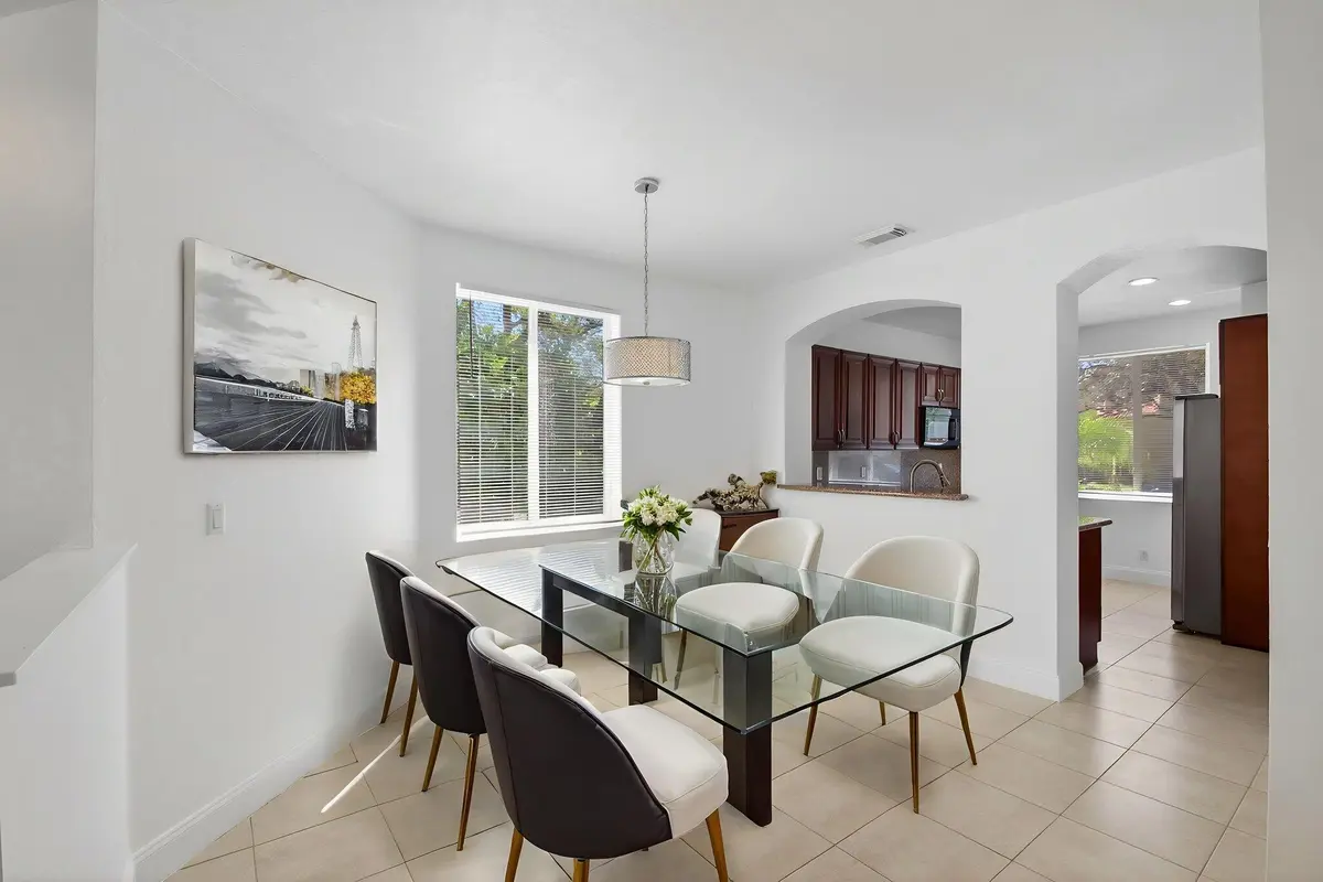 Separate Dining at 3092 N Evergreen Circle 3092, Boynton Beach